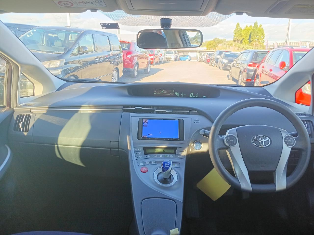2013 Toyota Prius thumbnail