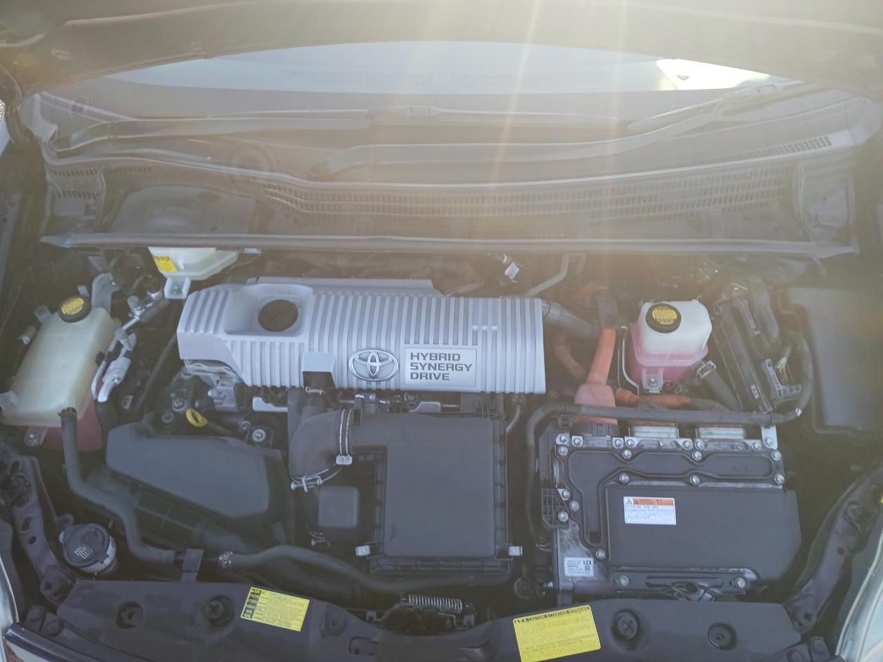 2013 Toyota Prius thumbnail