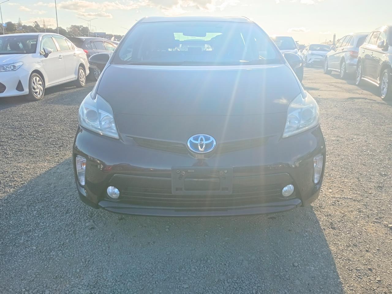 2013 Toyota Prius thumbnail