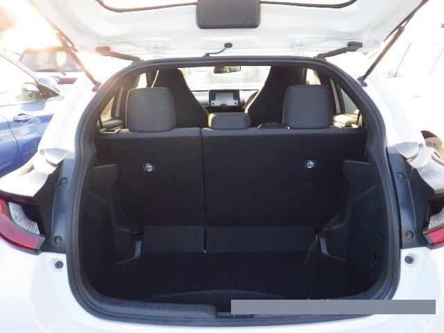 2020 Toyota Yaris thumbnail