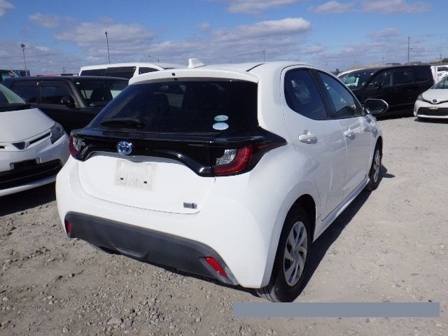 2020 Toyota Yaris thumbnail