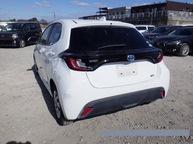 2020 Toyota Yaris thumbnail