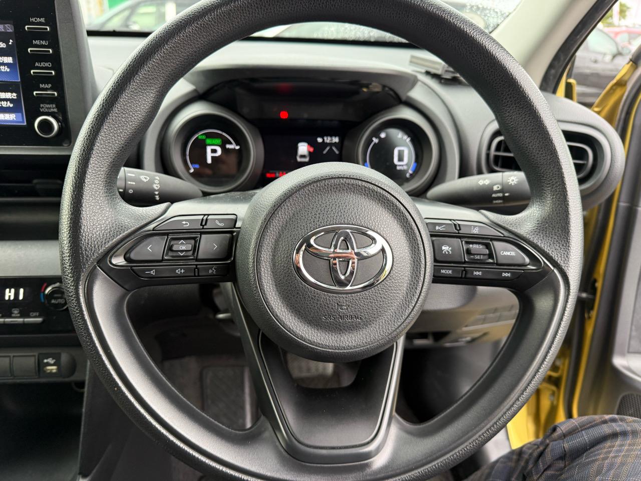 2022 Toyota Yaris thumbnail