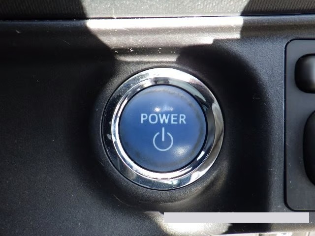 2015 Toyota Aqua thumbnail