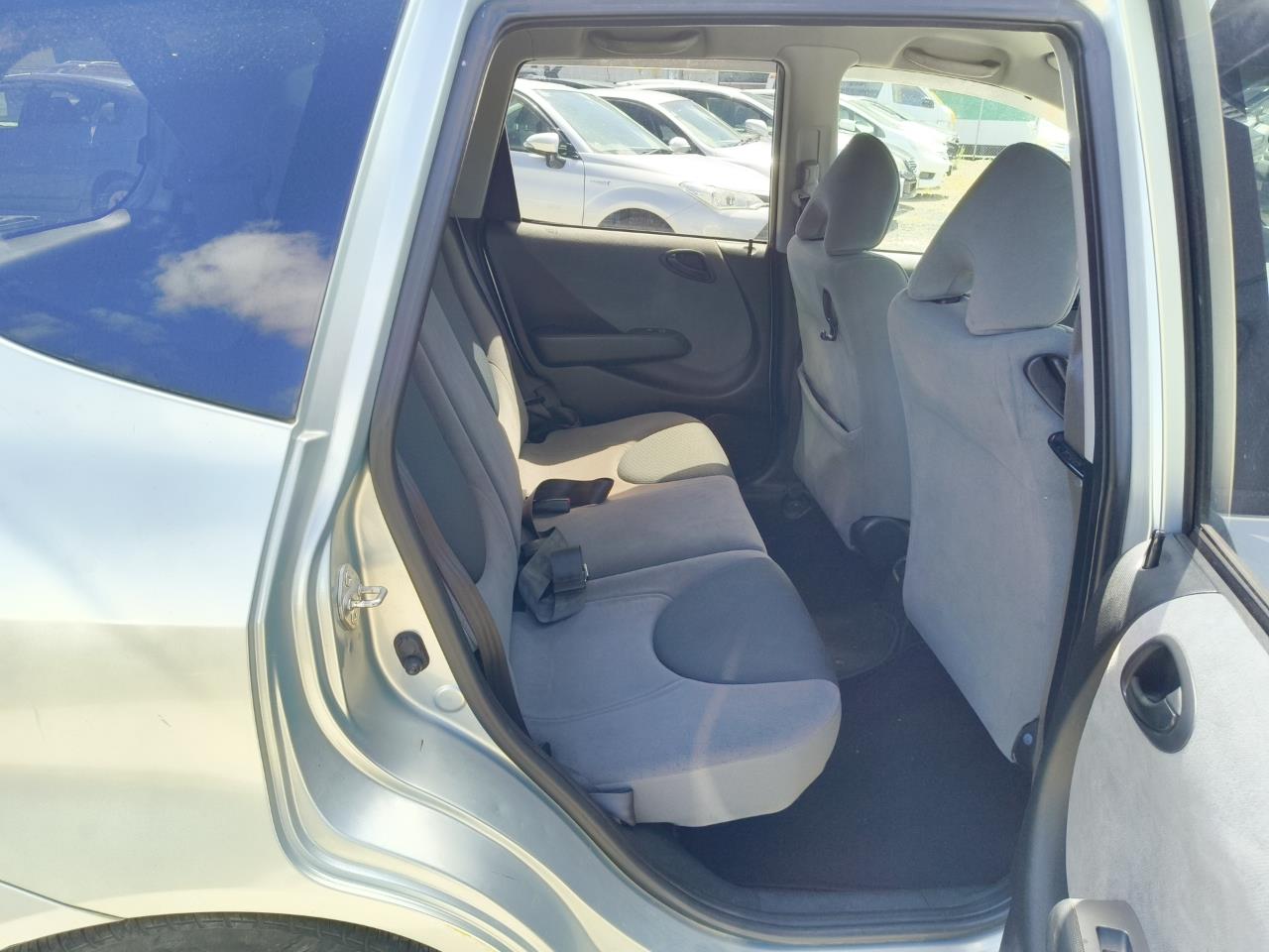 2006 Honda Fit thumbnail