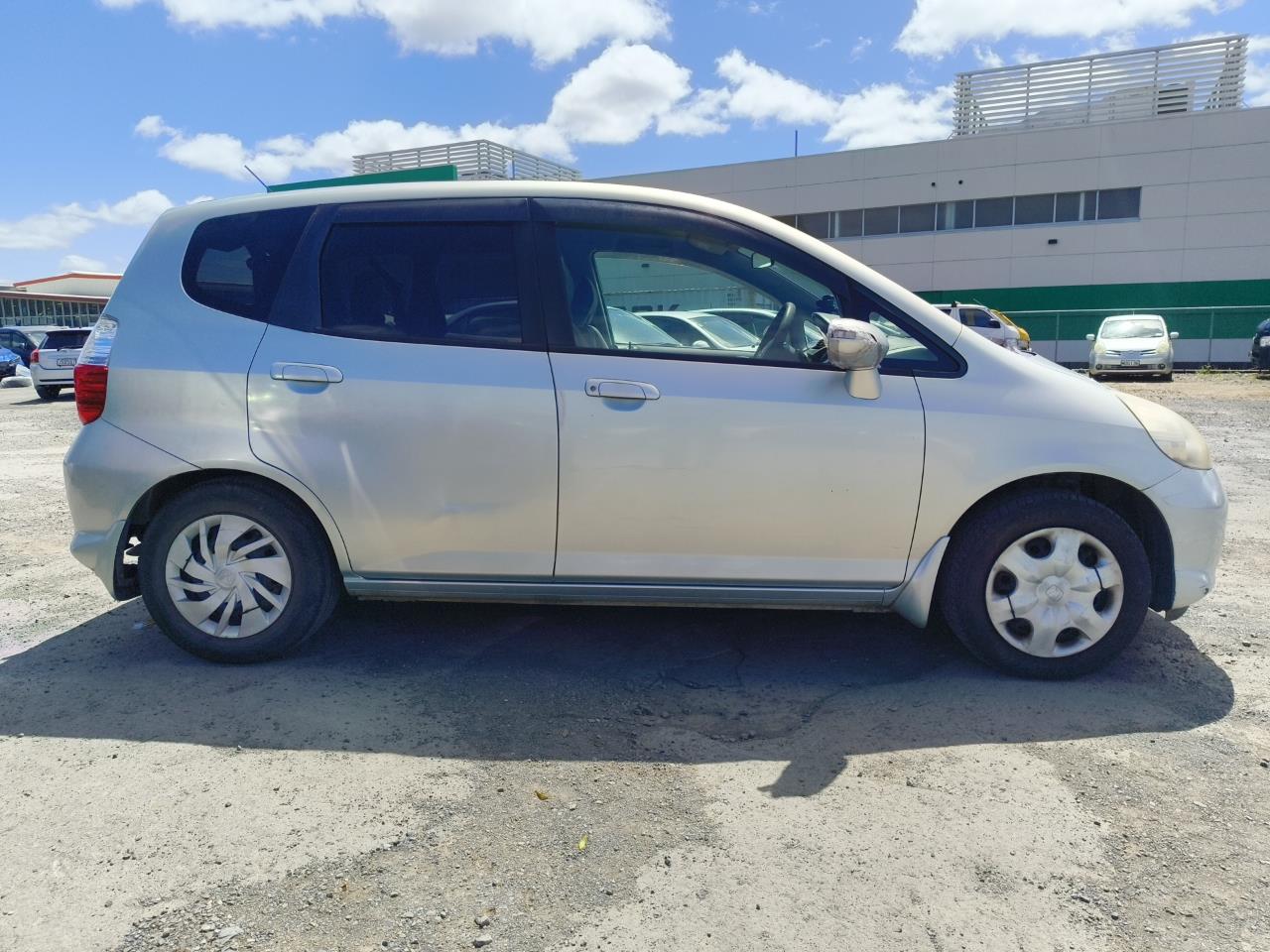 2006 Honda Fit thumbnail