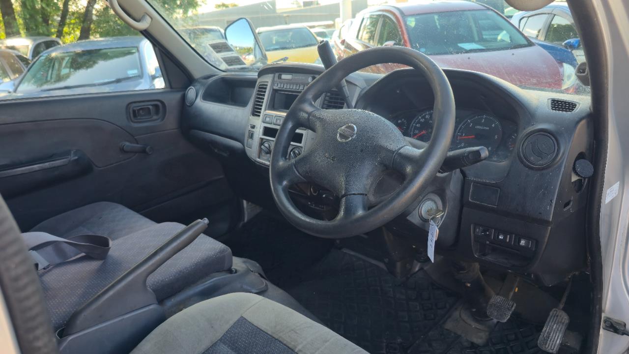 2007 Nissan Caravan thumbnail