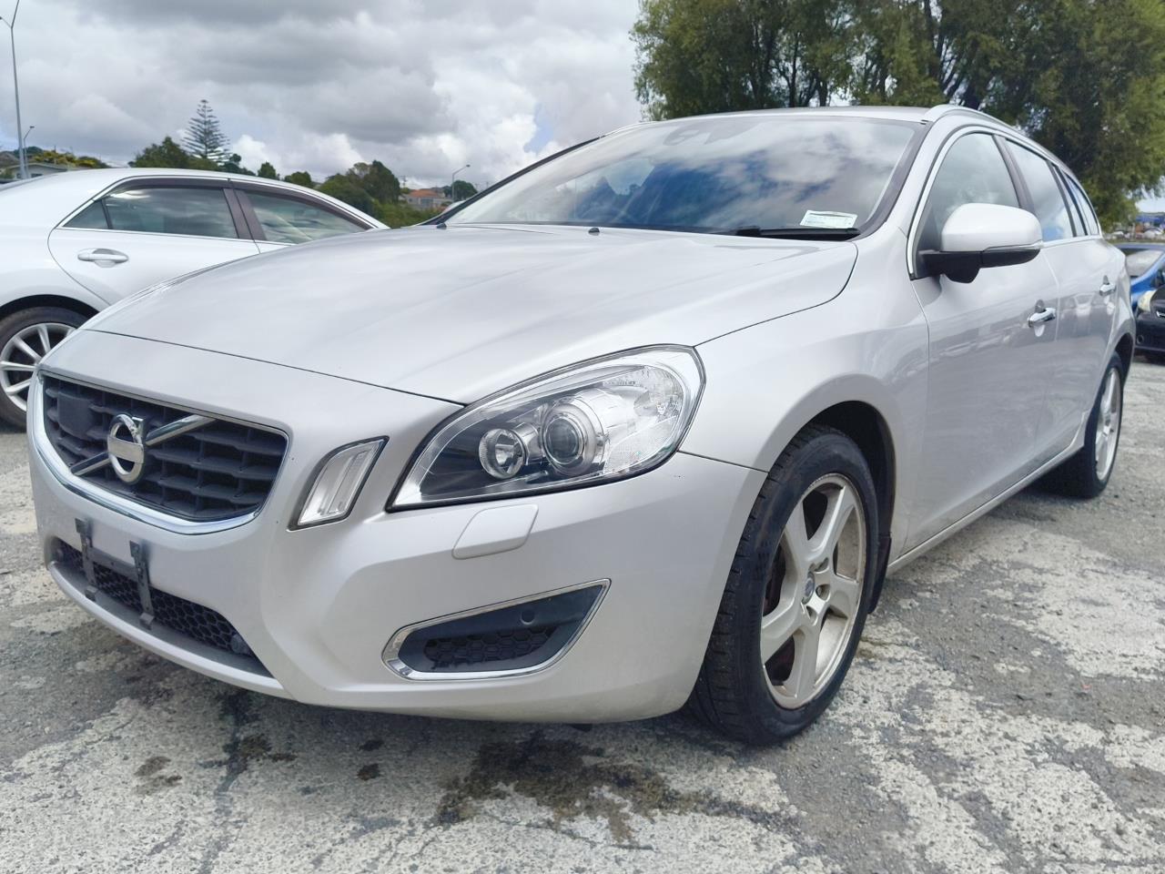 2012 Volvo V60 thumbnail