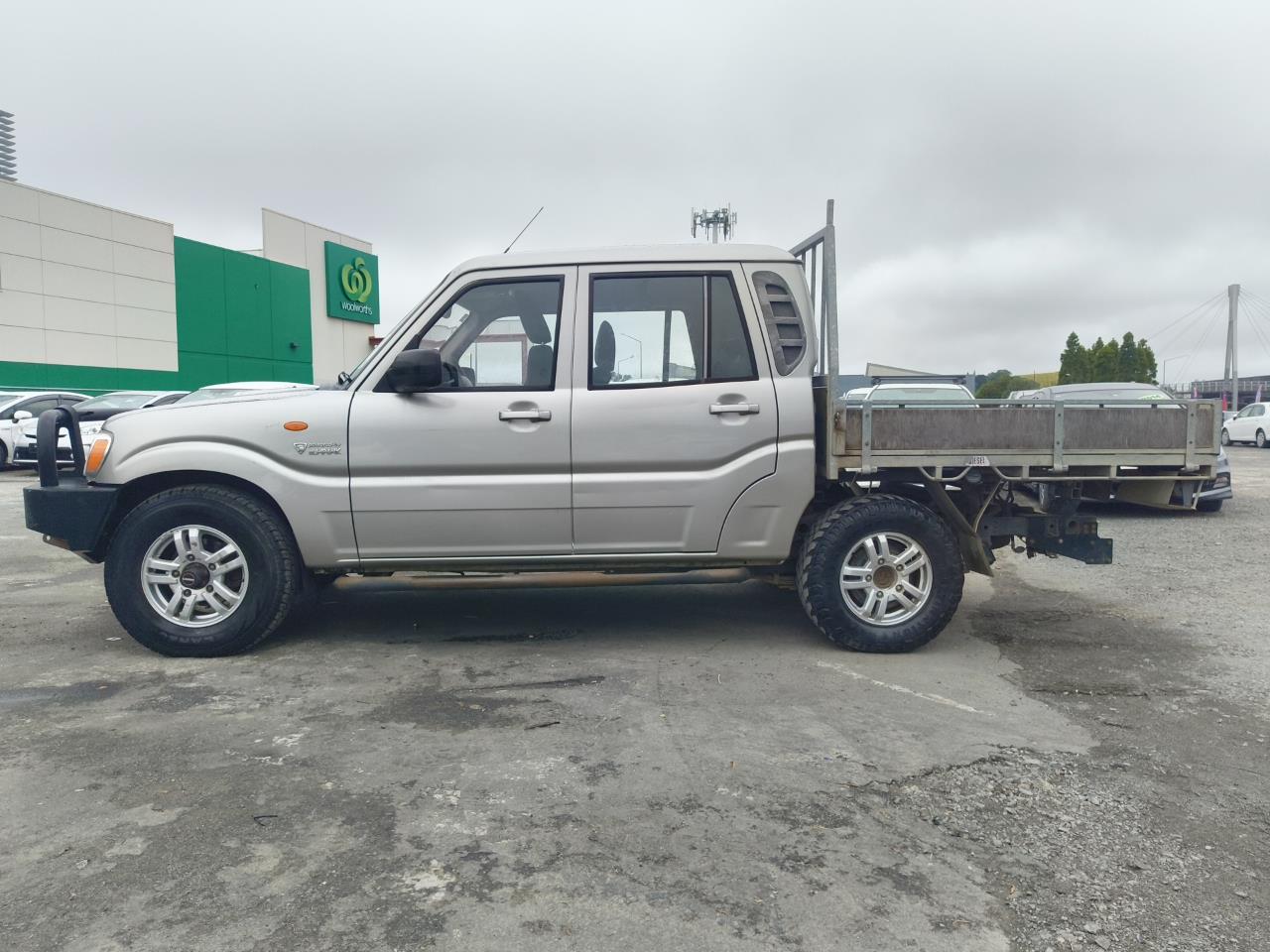 2014 Mahindra Pik thumbnail