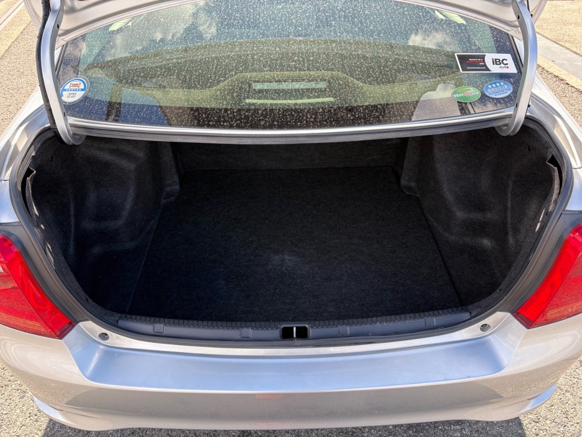 2018 Toyota Corolla thumbnail