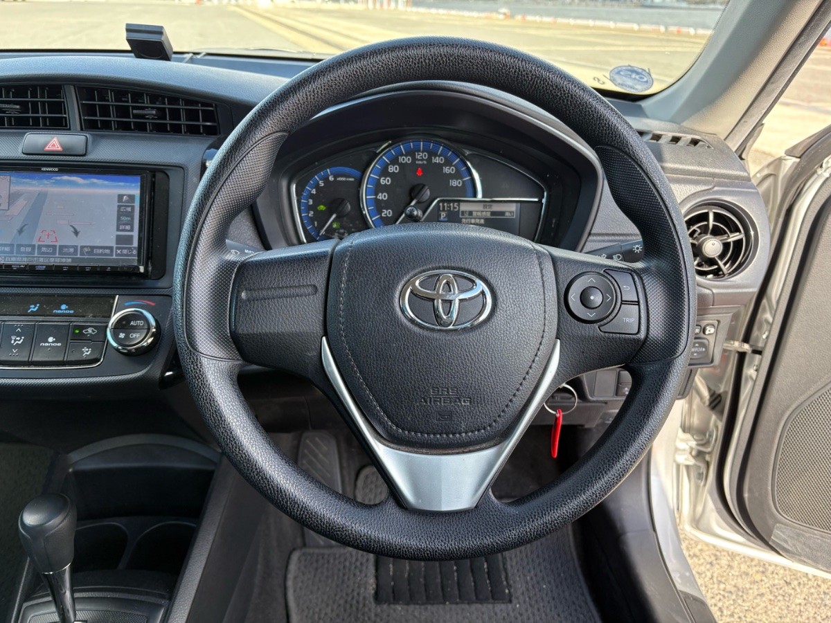 2018 Toyota Corolla thumbnail