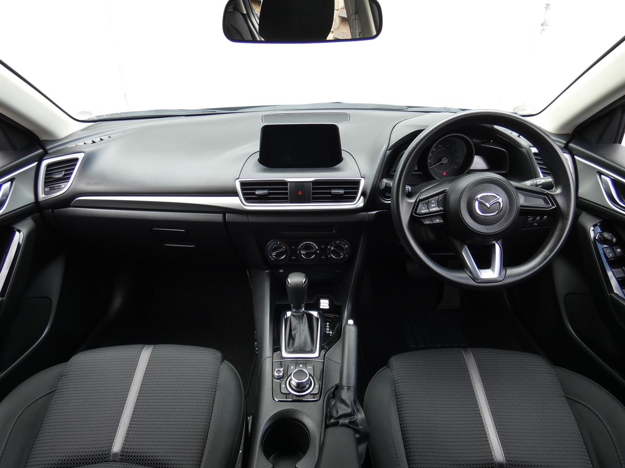 2019 Mazda AXELA thumbnail