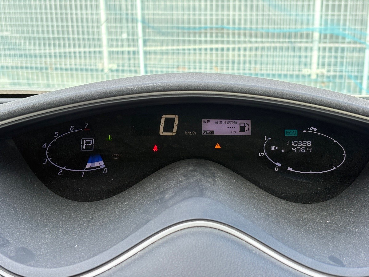 2016 Nissan Serena thumbnail