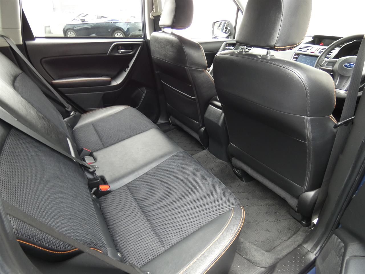 2015 Subaru Forester thumbnail