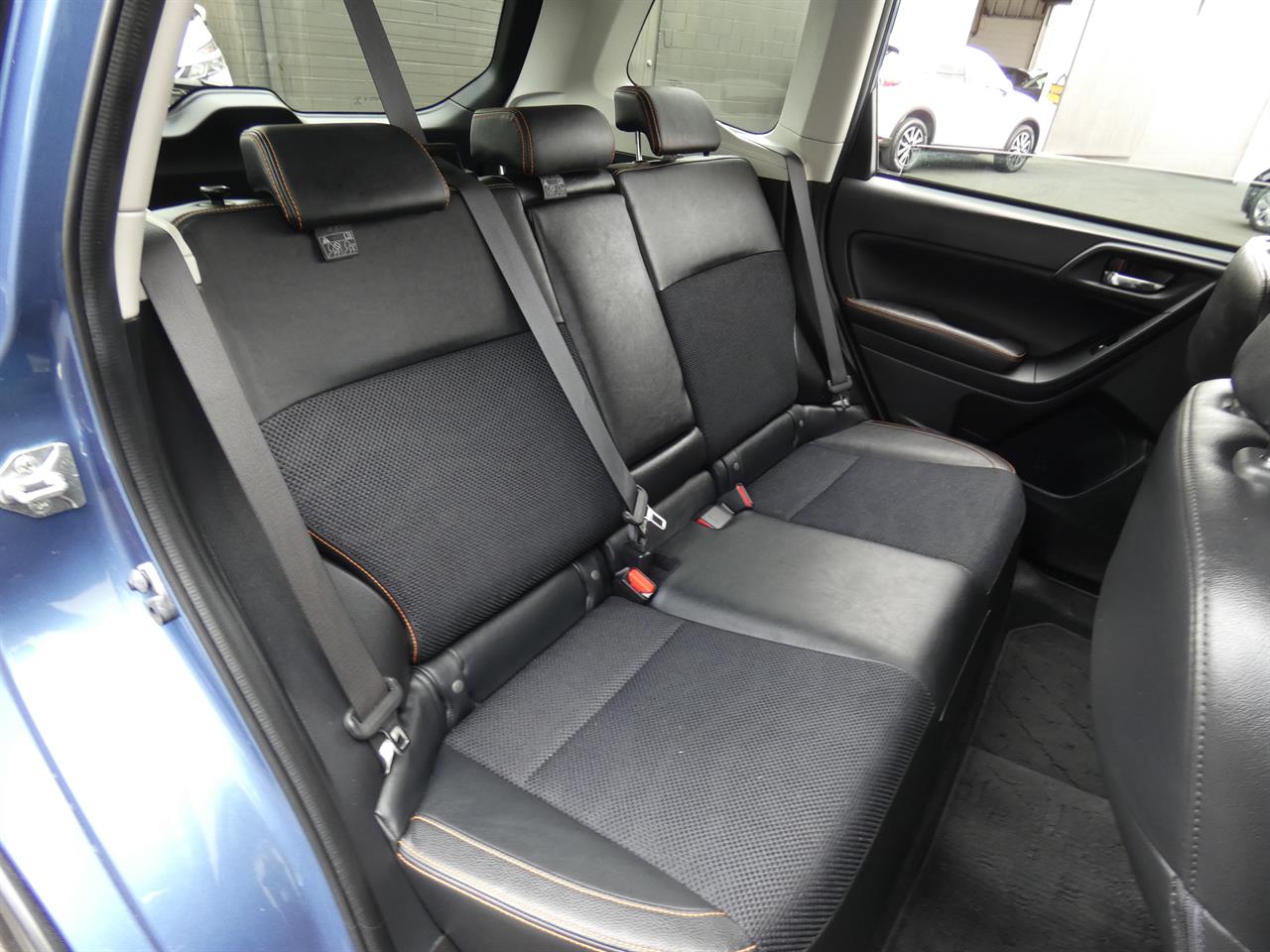 2015 Subaru Forester thumbnail