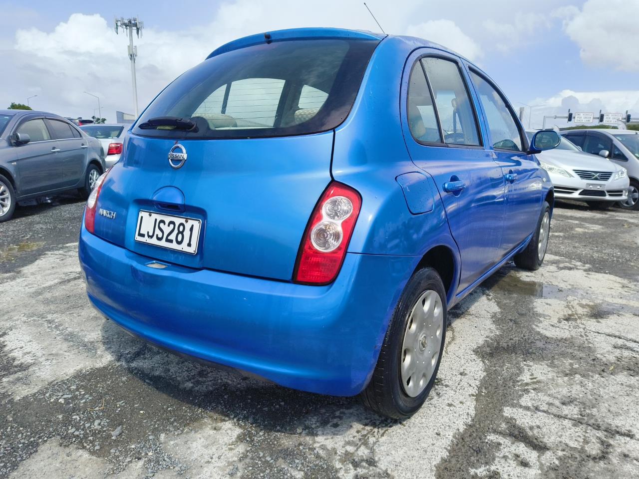 2008 Nissan March thumbnail