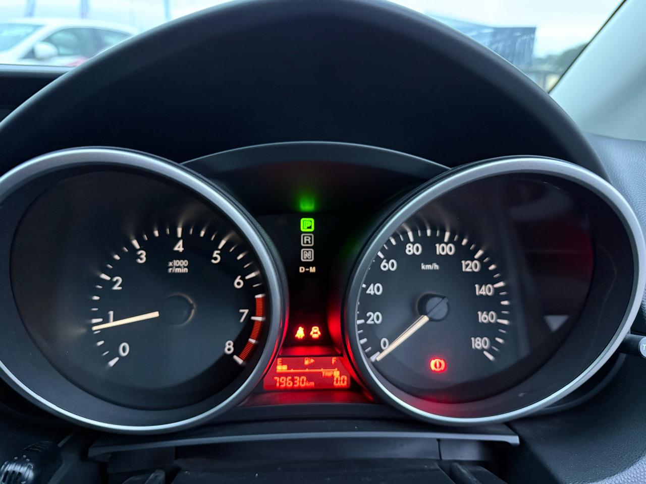 2013 Mazda Premacy thumbnail