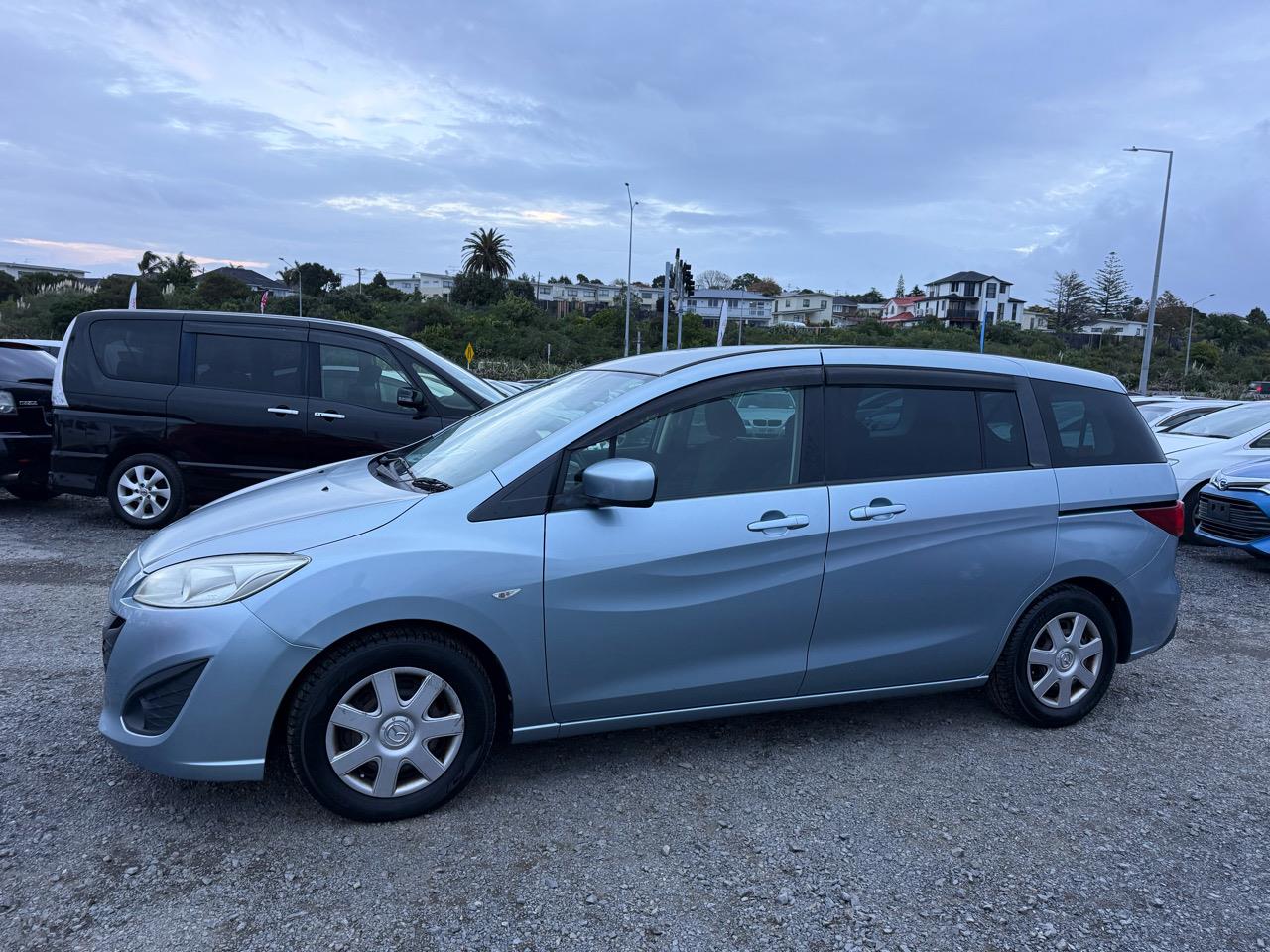 2013 Mazda Premacy thumbnail