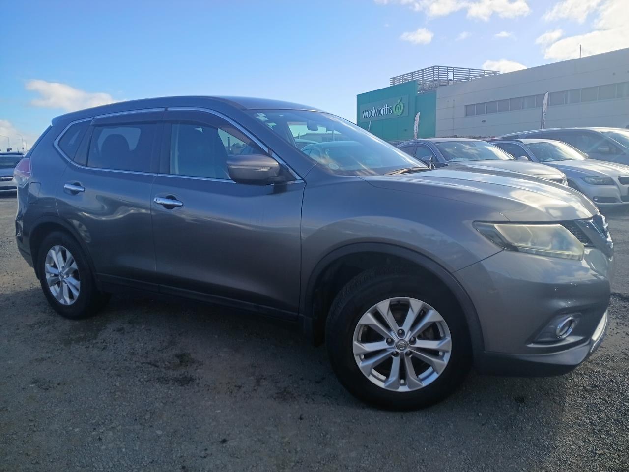 2014 Nissan X-Trail thumbnail
