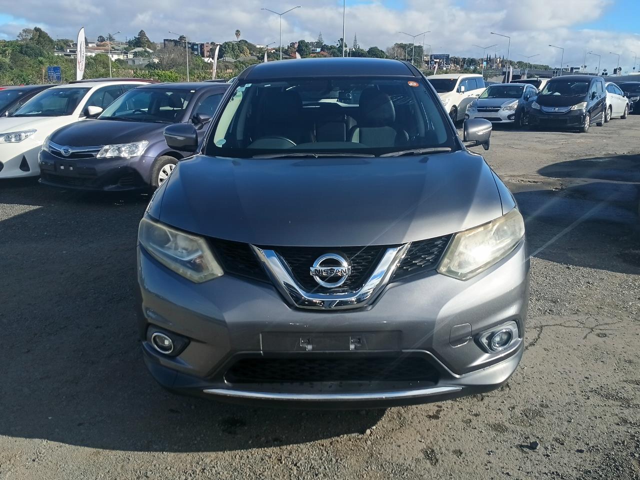 2014 Nissan X-Trail thumbnail