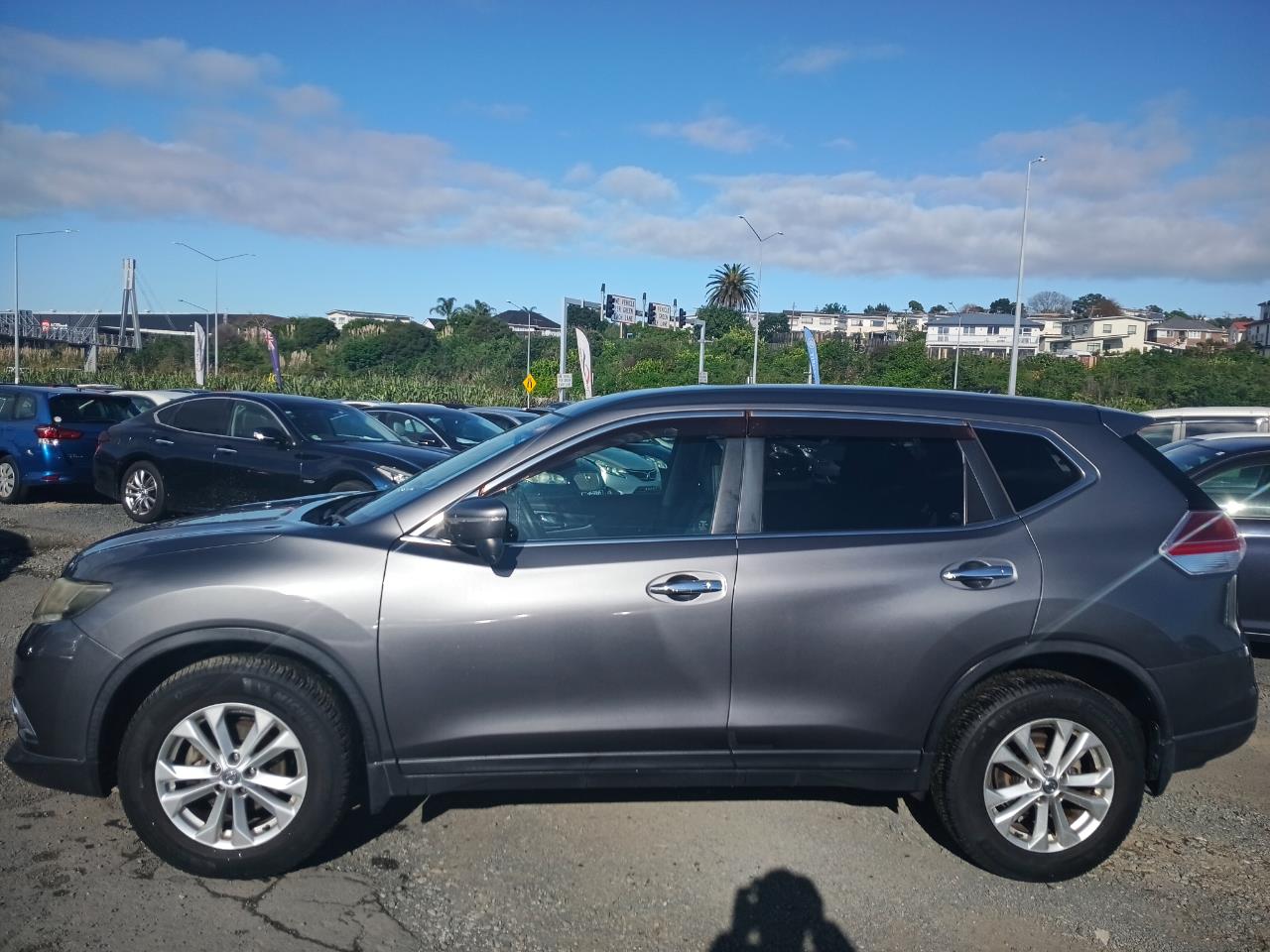2014 Nissan X-Trail thumbnail