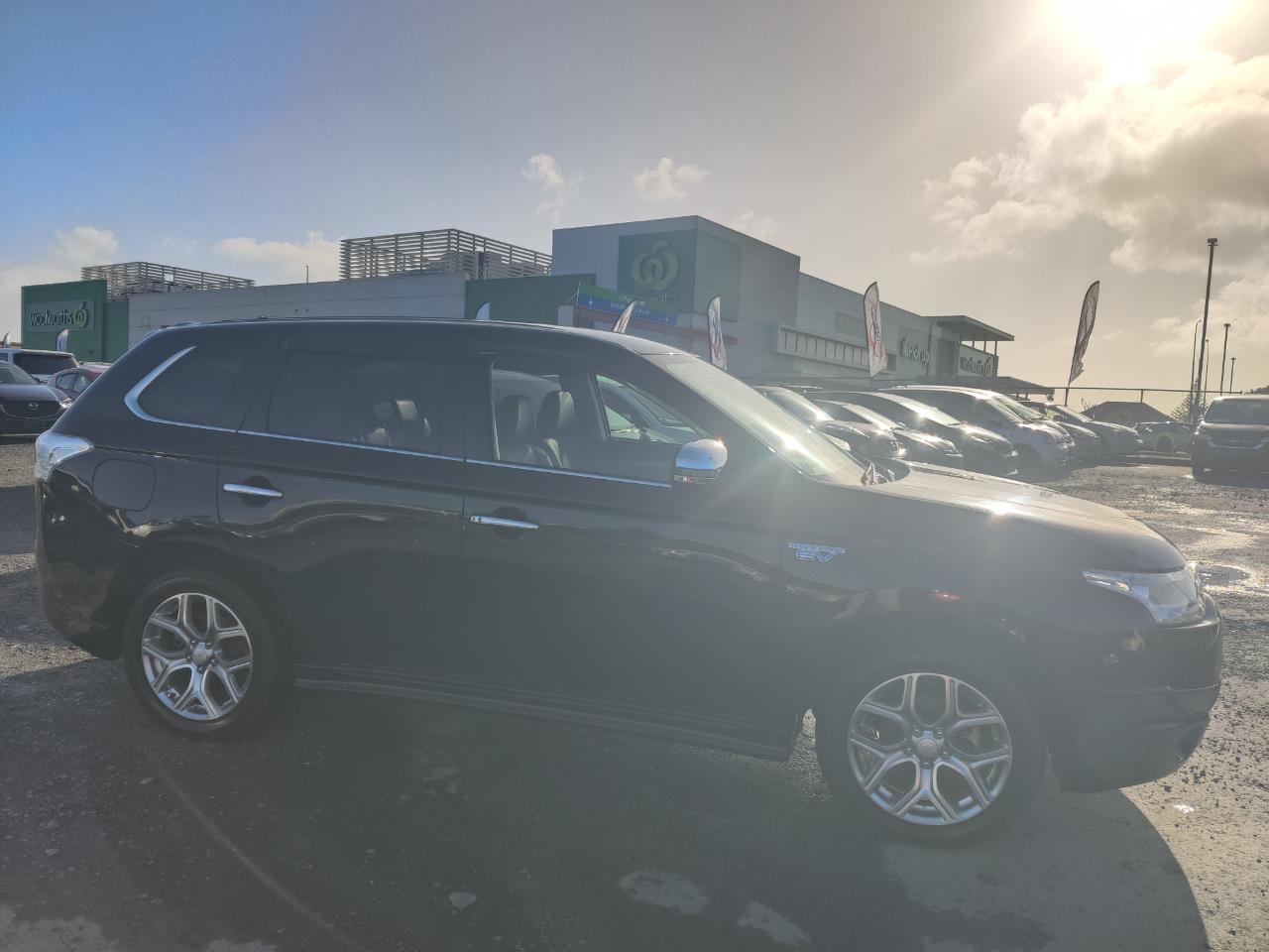 2013 Mitsubishi Outlander thumbnail
