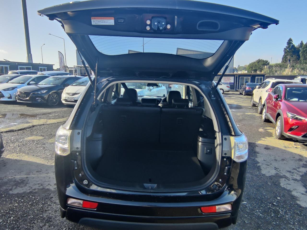 2013 Mitsubishi Outlander thumbnail
