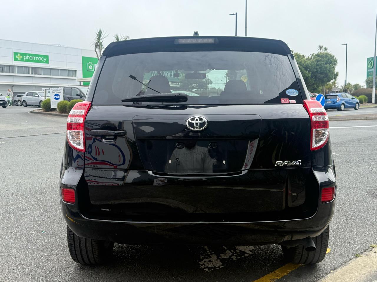 2013 Toyota RAV4 thumbnail
