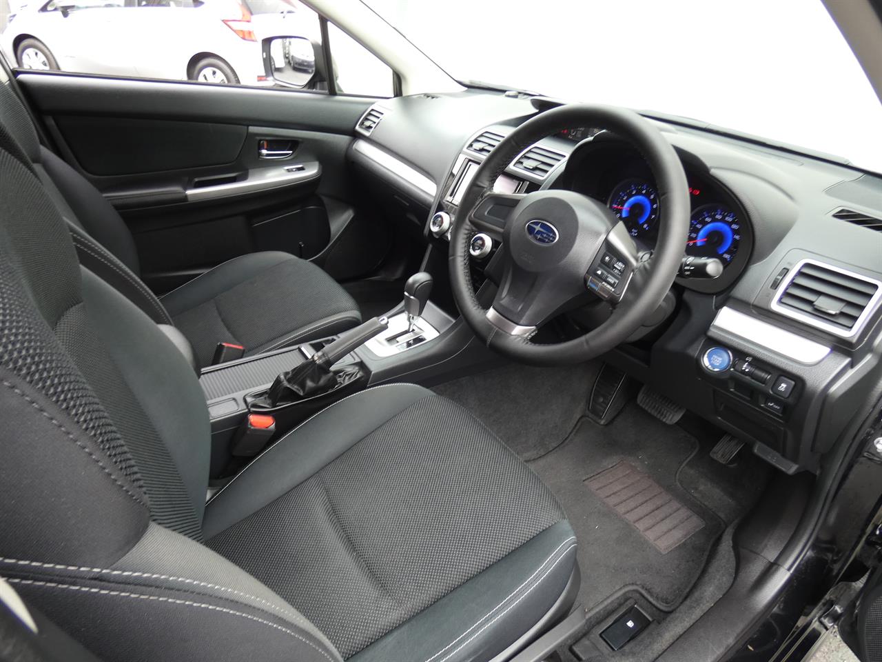 2015 Subaru XV thumbnail