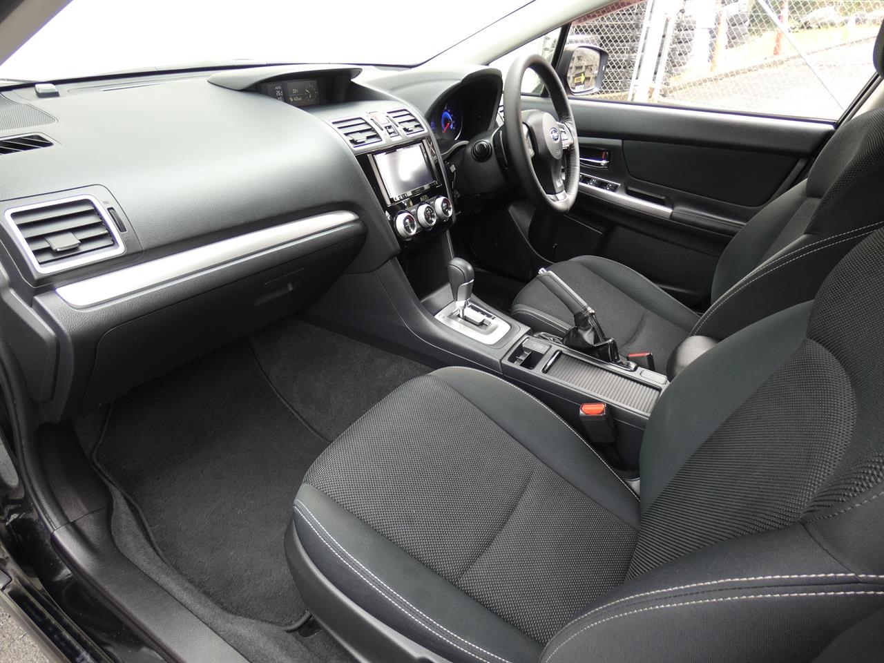 2015 Subaru XV thumbnail