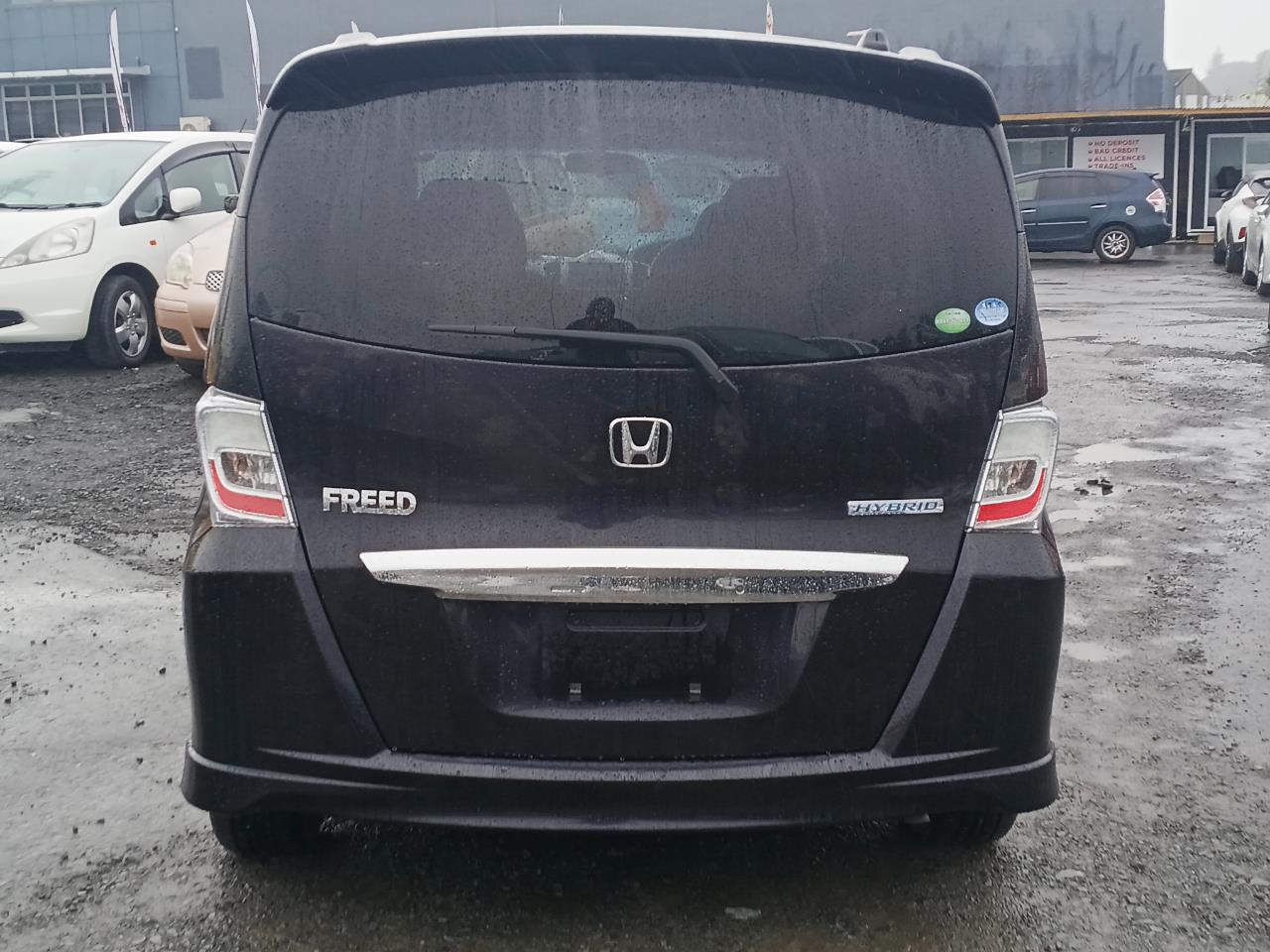 2013 Honda Freed thumbnail