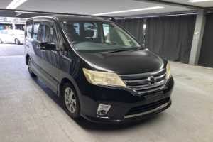 2013 Nissan Serena thumbnail