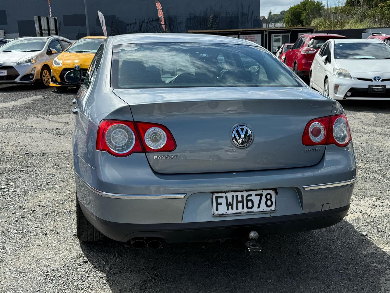 2010 Volkswagen Passat thumbnail