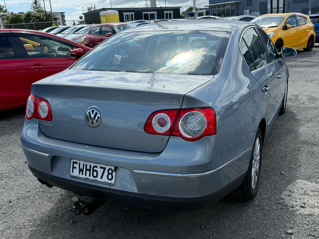 2010 Volkswagen Passat thumbnail