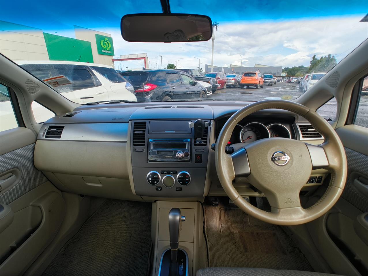 2007 Nissan Tiida thumbnail