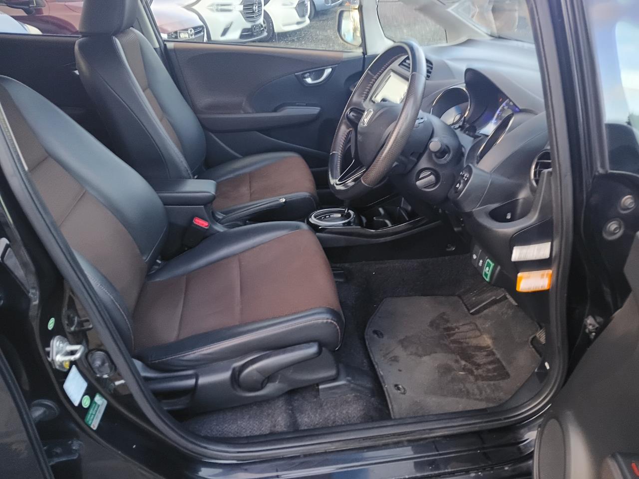 2012 Honda fit thumbnail