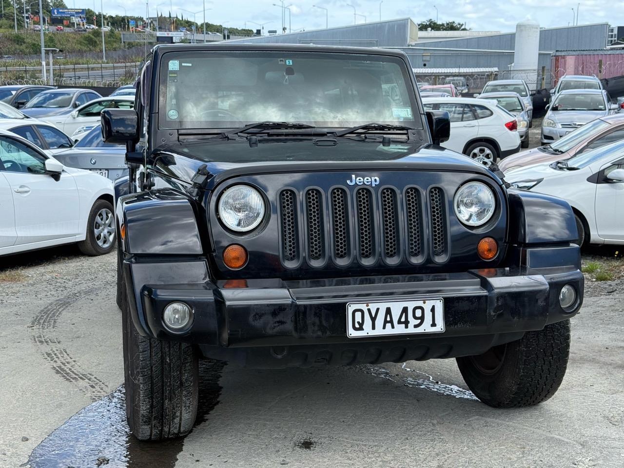 2009 Chrysler Jeep thumbnail