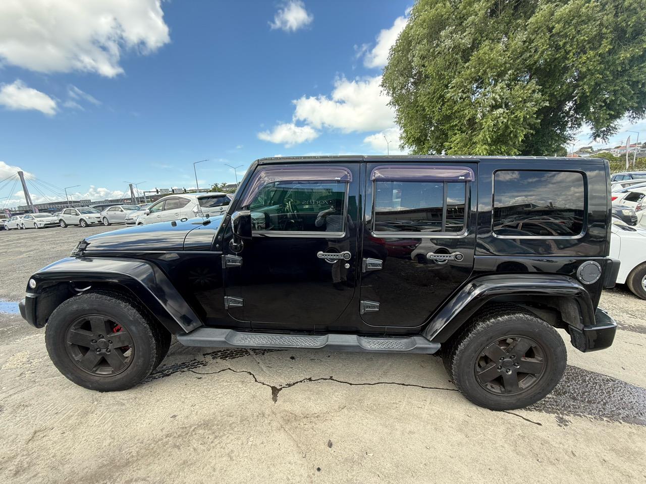 2009 Chrysler Jeep thumbnail