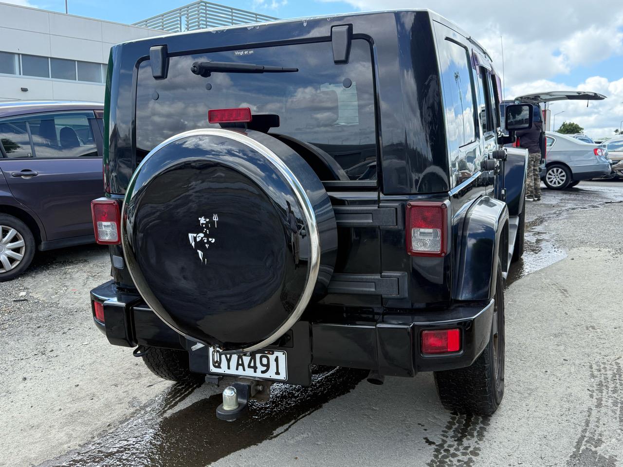 2009 Chrysler Jeep thumbnail