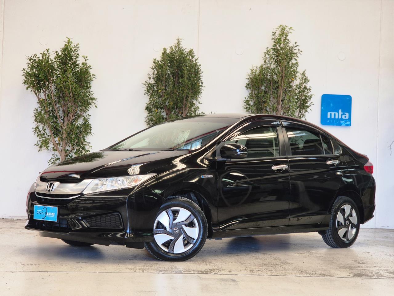 2016 Honda Grace thumbnail