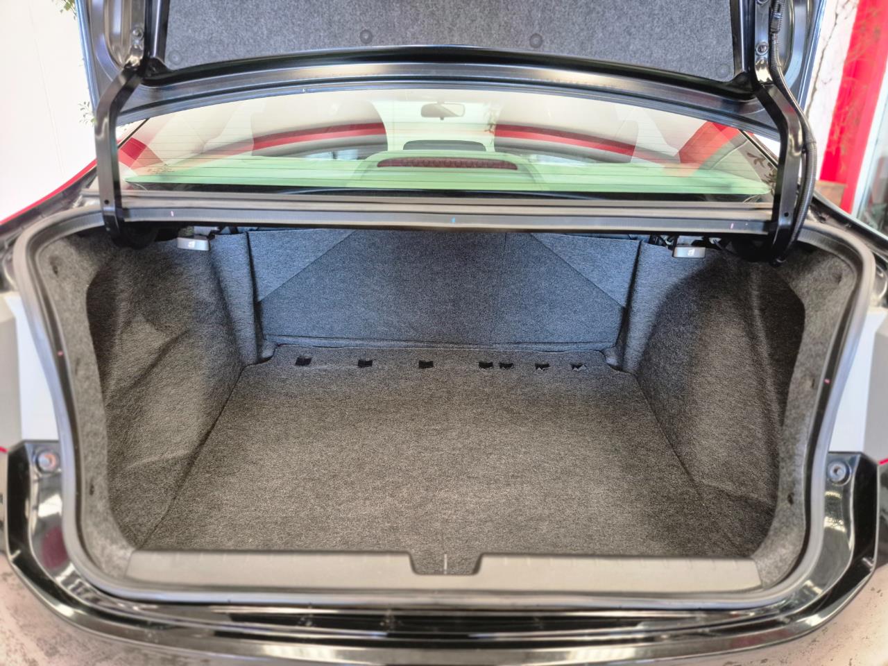 2016 Honda Grace thumbnail