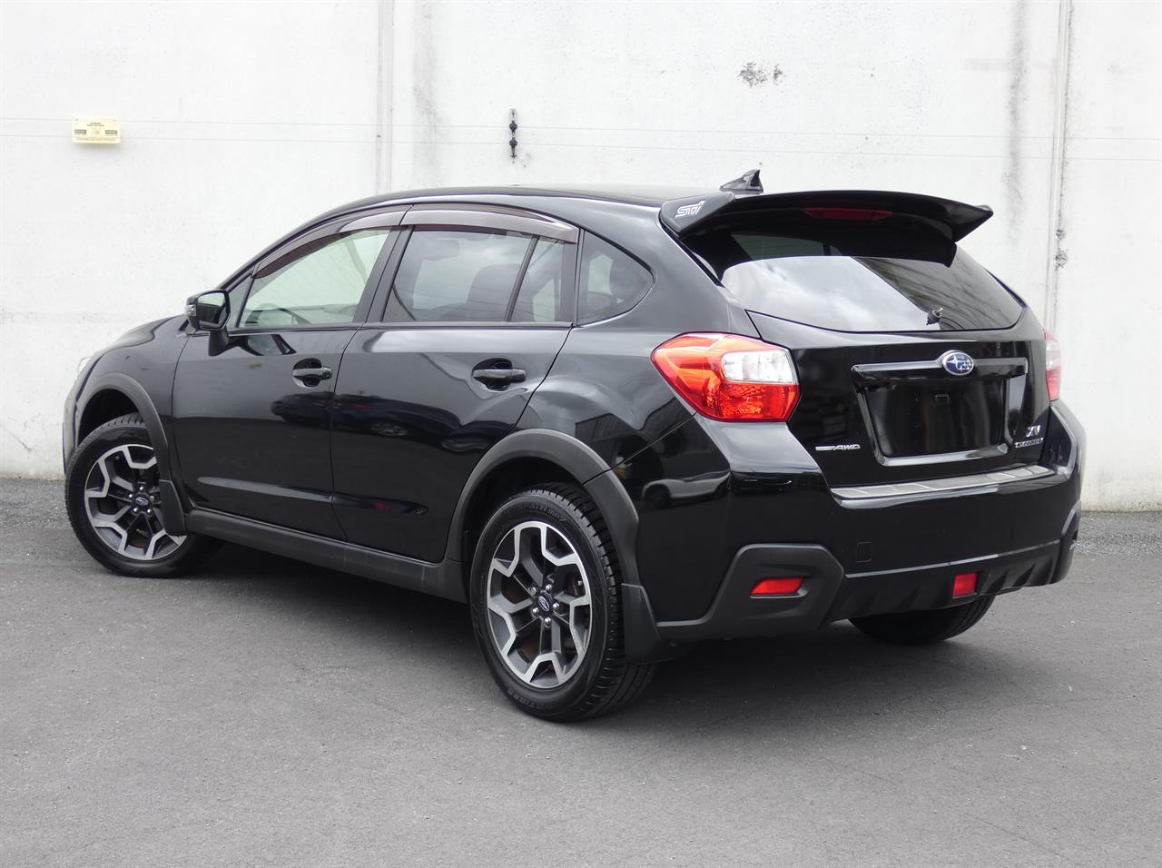 2016 Subaru XV thumbnail
