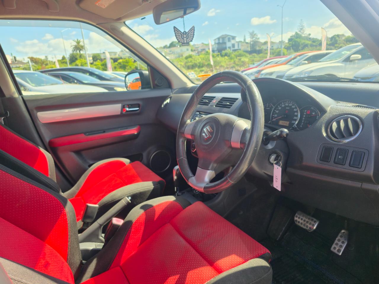 2006 Suzuki Swift thumbnail