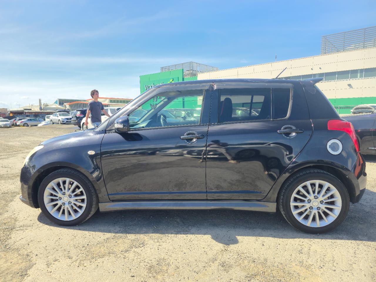 2006 Suzuki Swift thumbnail
