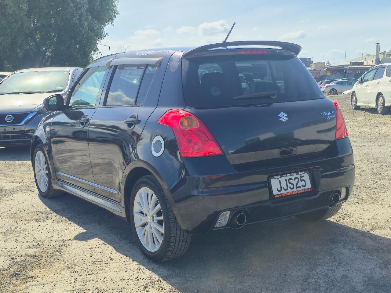 2006 Suzuki Swift thumbnail