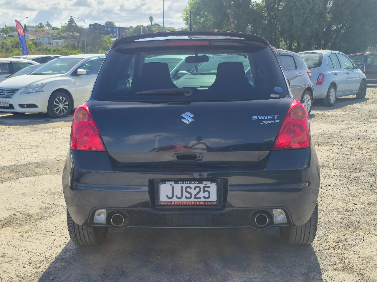 2006 Suzuki Swift thumbnail