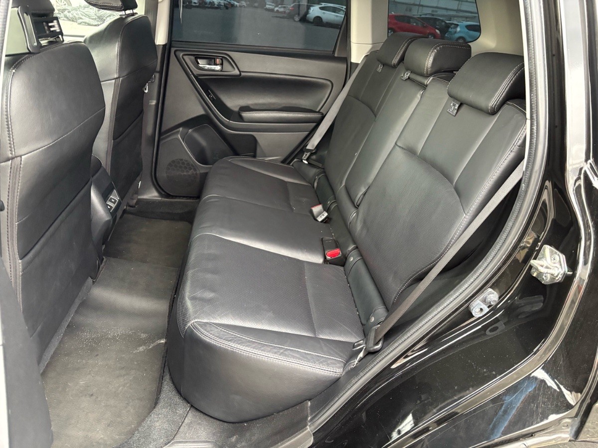 2018 Subaru Forester thumbnail
