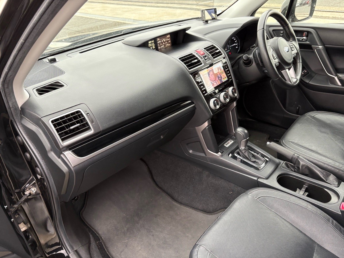 2018 Subaru Forester thumbnail