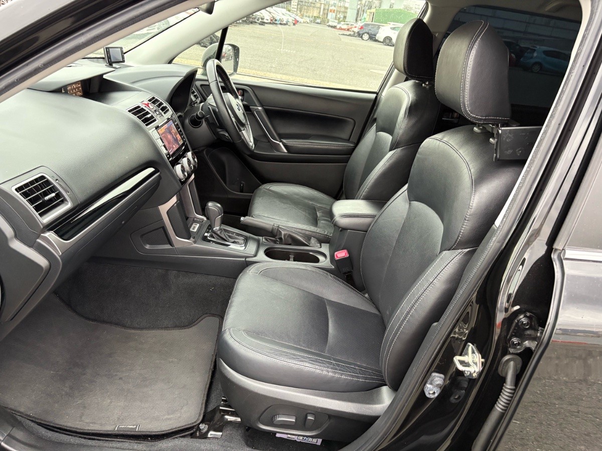 2018 Subaru Forester thumbnail