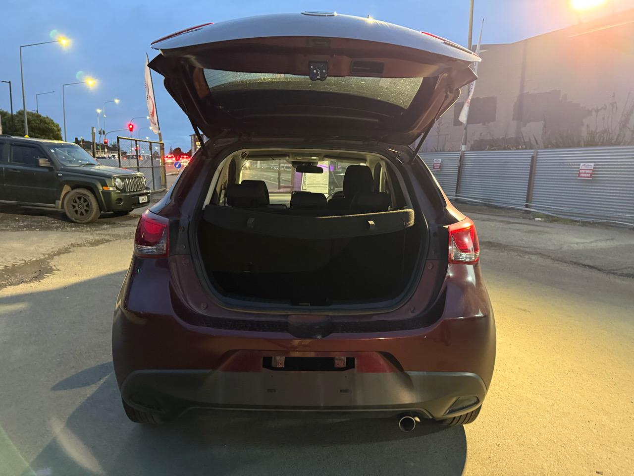 2017 Mazda Demio thumbnail